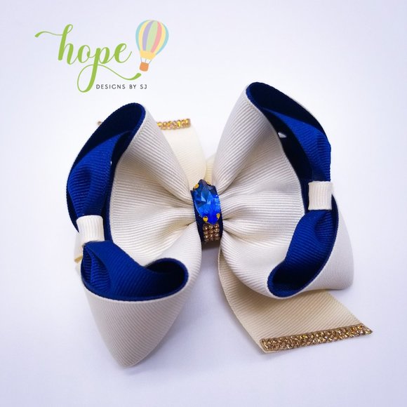 Elegant hair bow clip for special events with beautiful embellishments. - Picture 1 of 7